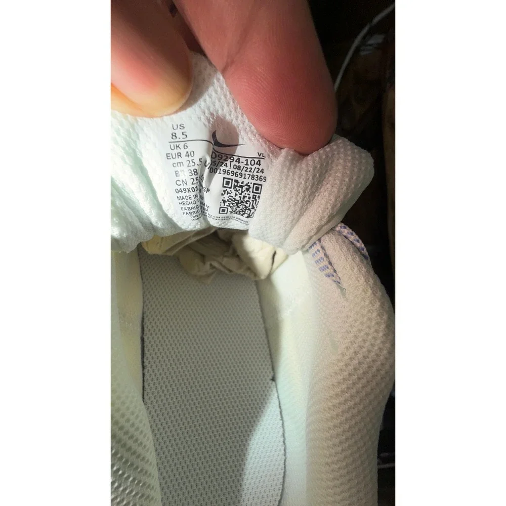 Nike Women's Downshifter 12 Summit White Lime Blast Shoes Size 8.5 -‎ DD9294-104